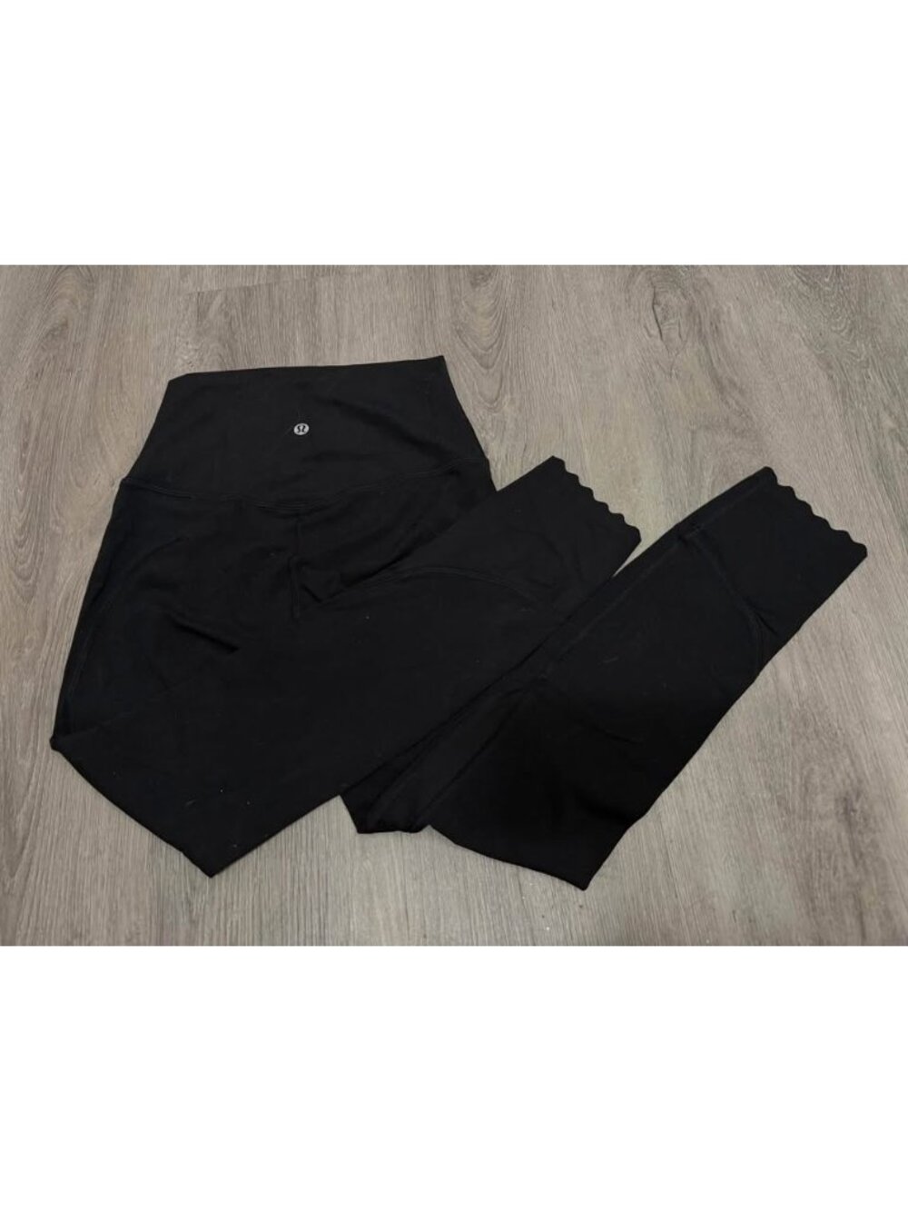 Lululemon align scalloped hem high rise